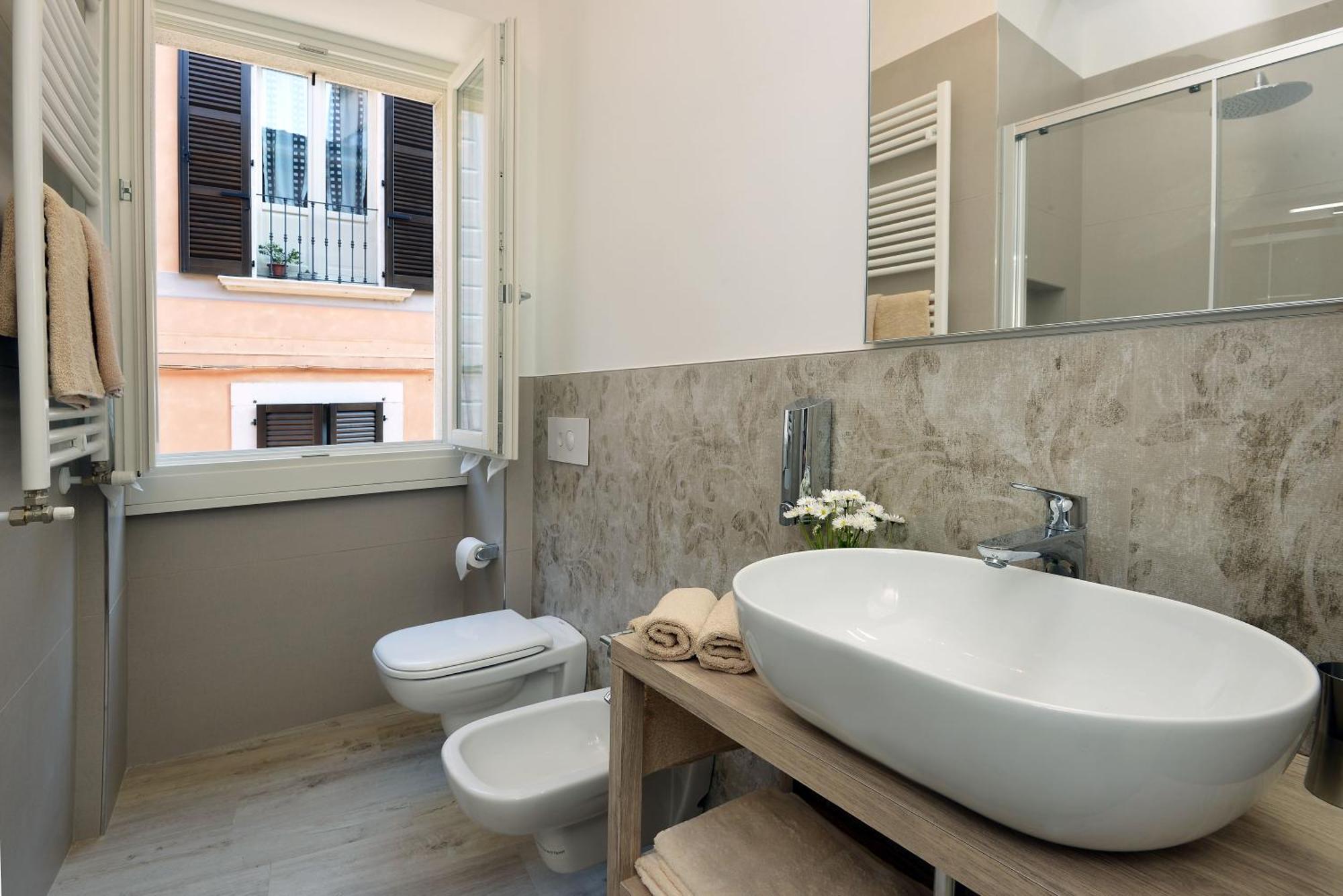 Cavour Apartments Salo Bagian luar foto